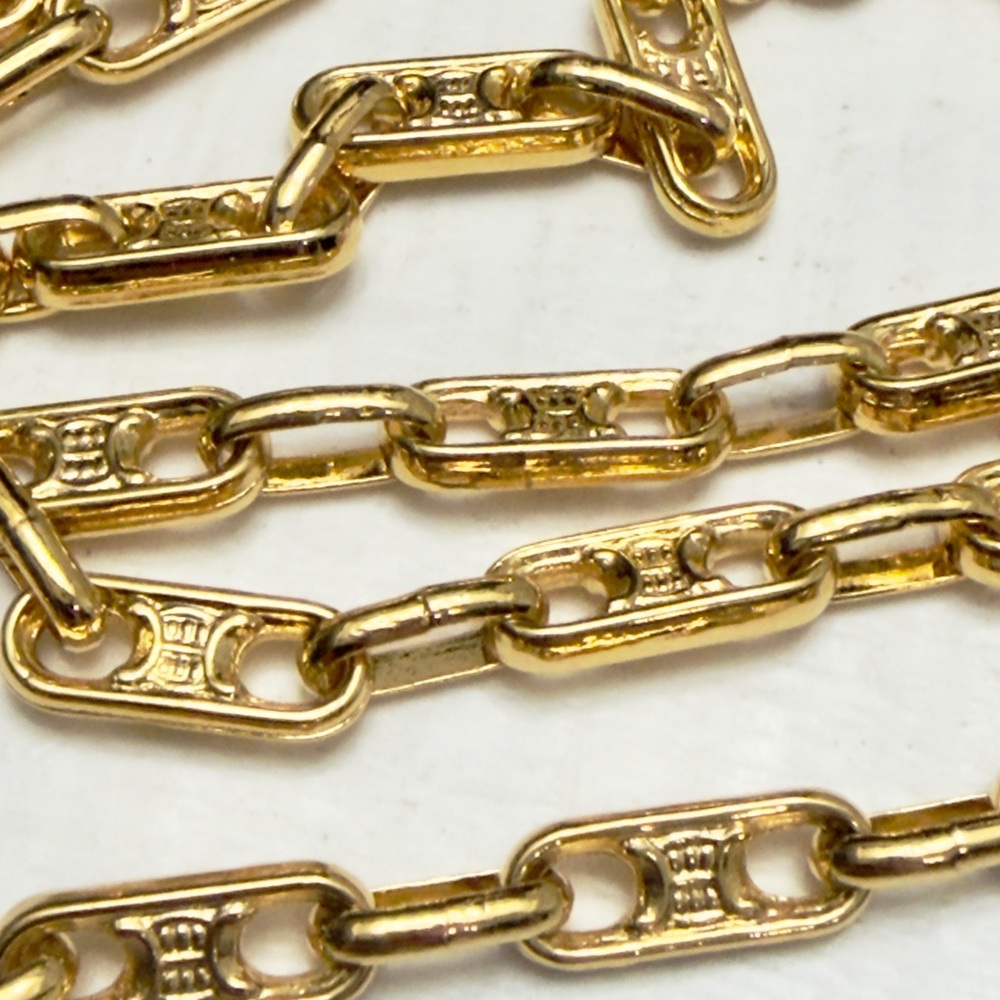 SOLD ❌ Vintage Celine Gold Chain Necklace - Picture 7 of 10